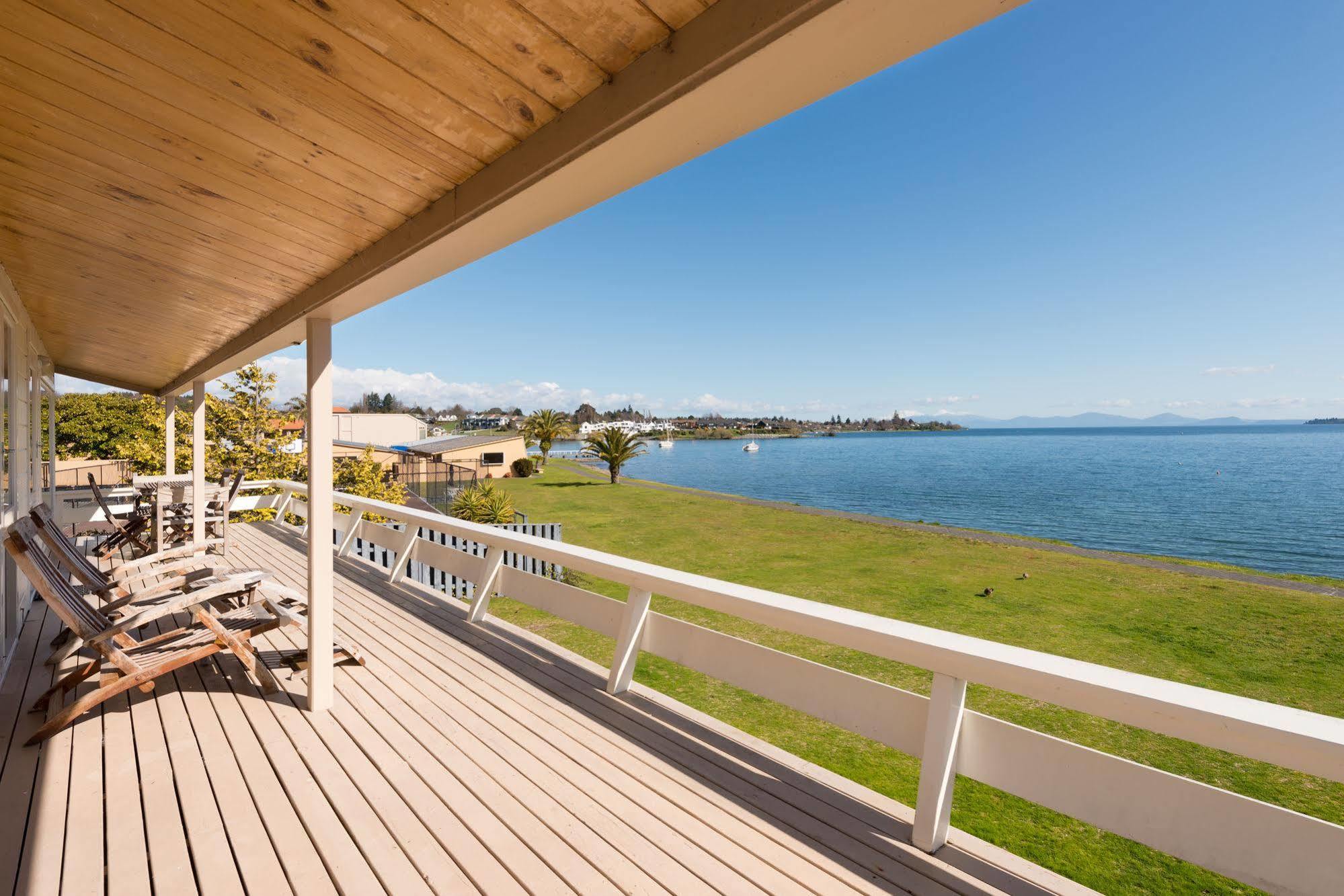 Oasis Beach Motel Lac Lac Taupo Extérieur photo