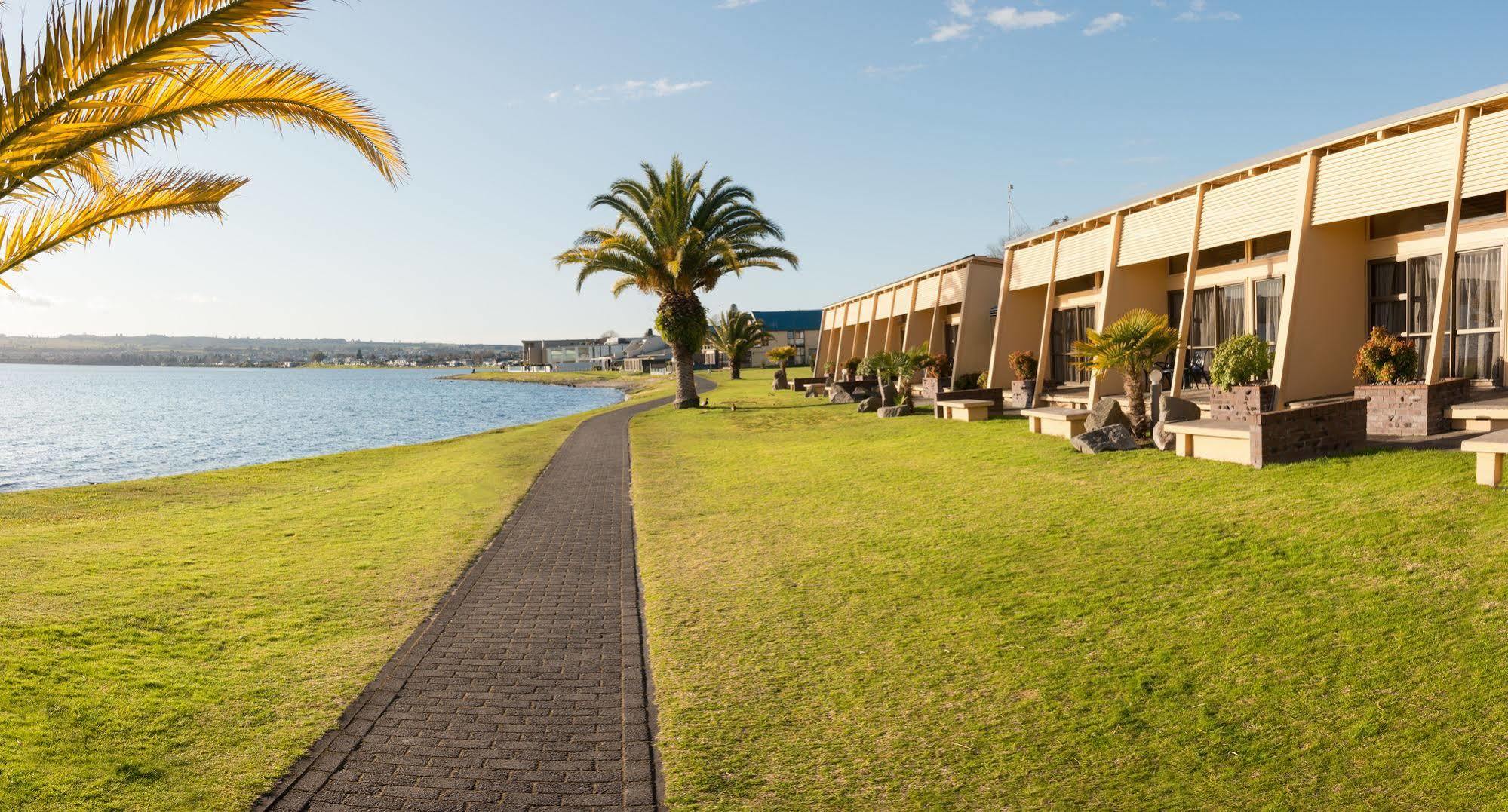 Oasis Beach Motel Lac Lac Taupo Extérieur photo